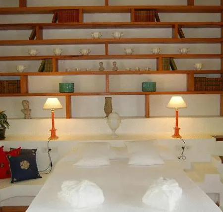 Casa De Hilario بيت ضيافة 4*