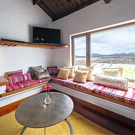 Konukevi Casa De Hilario 4*