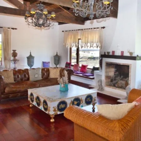 Casa De Hilario بيت ضيافة